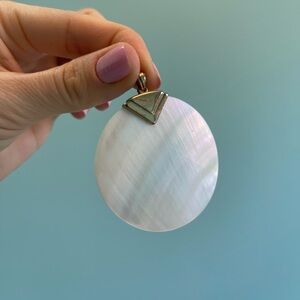 Pendant mother of pearl